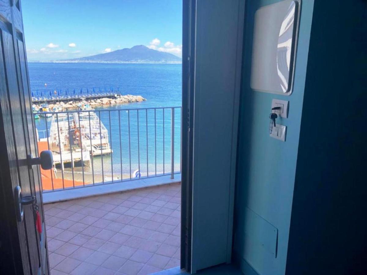 Appartement Sea View Casa Anna Sorrente Extérieur photo