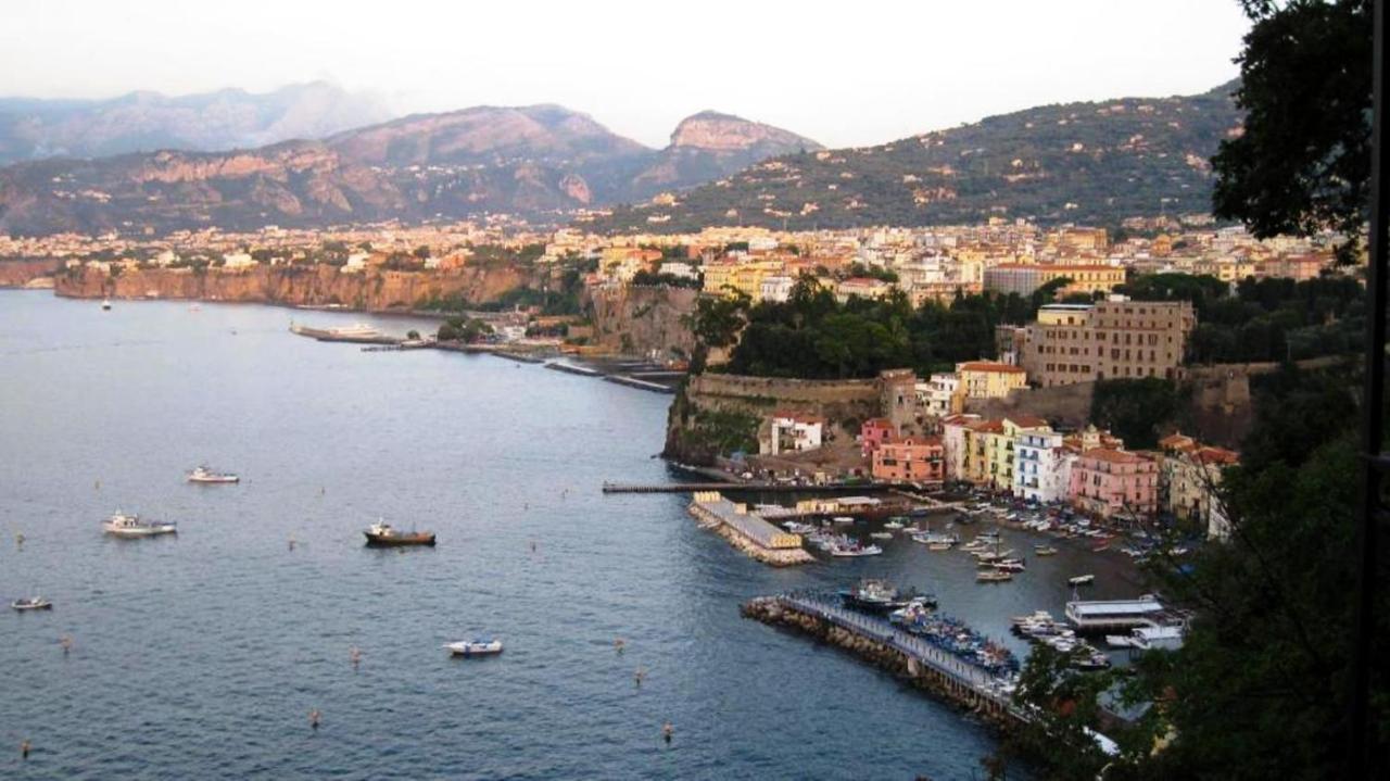 Appartement Sea View Casa Anna Sorrente Extérieur photo